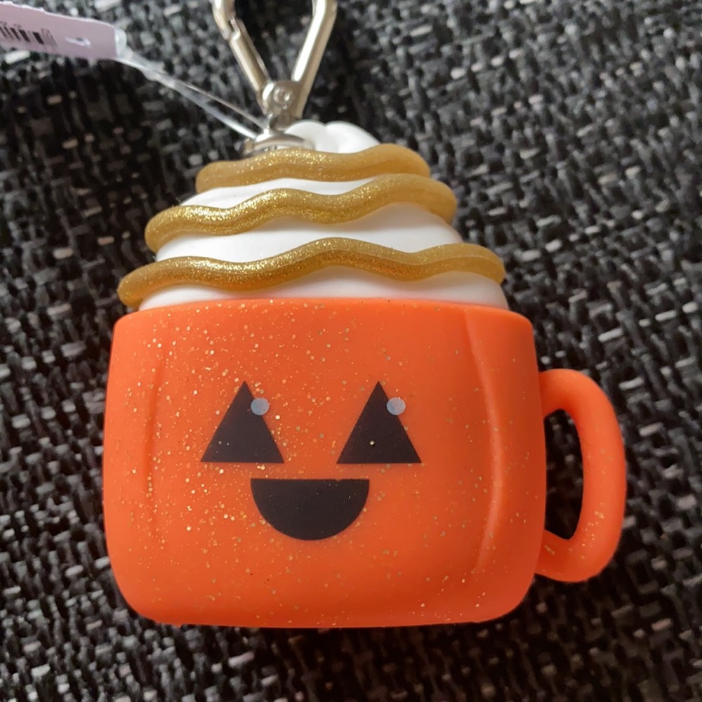 *LAST ONE* Bath & Body works PSL Sanitizer Holder - BBW